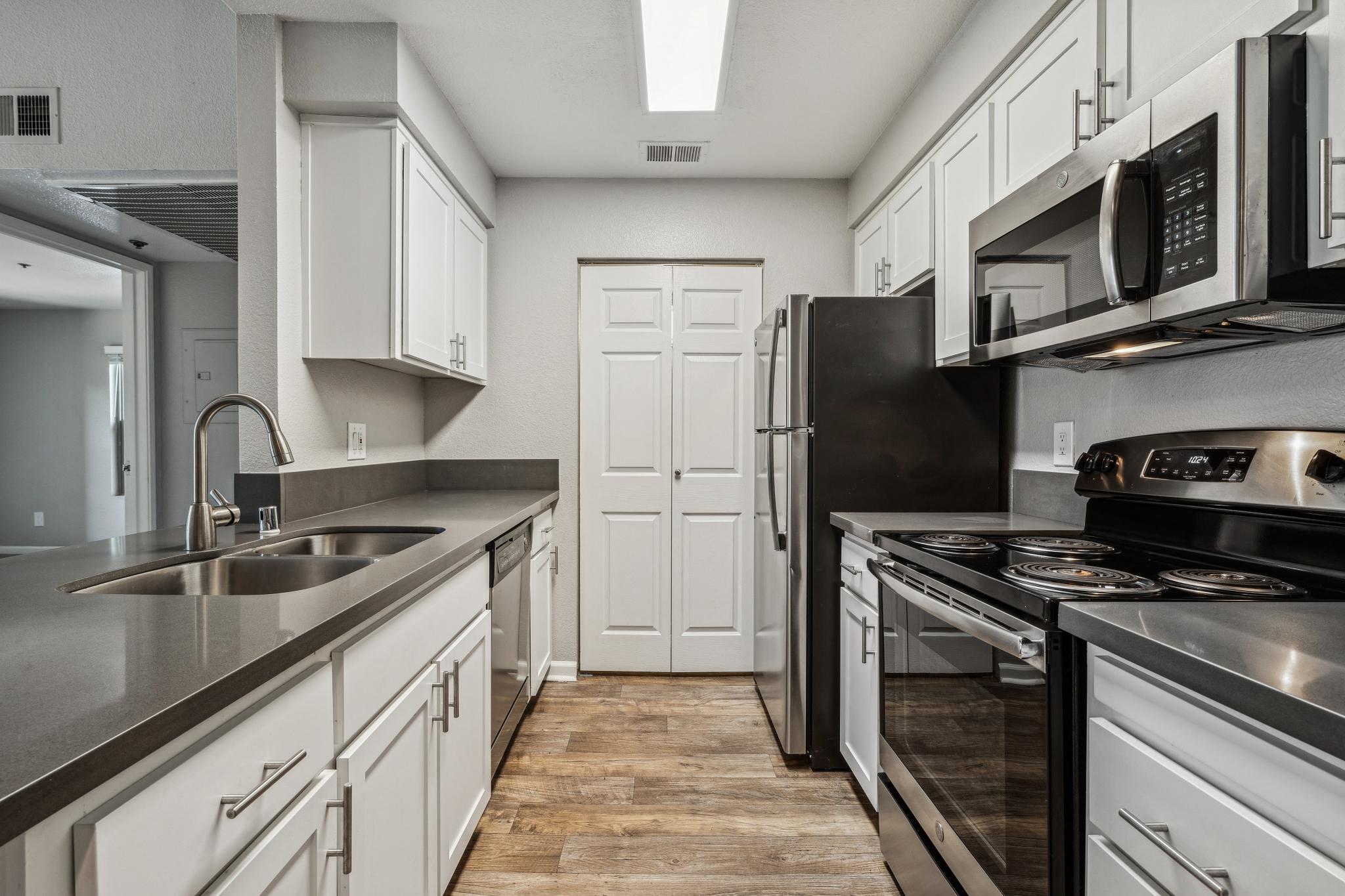 Sterling Heights Apartment Homes photo 4